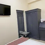 فندق Estee 4*