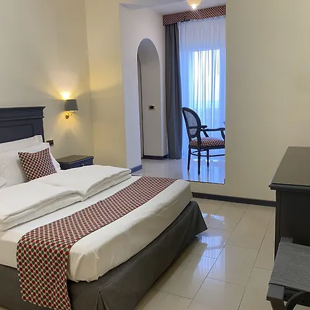 Hotel Estee Desenzano del Garda