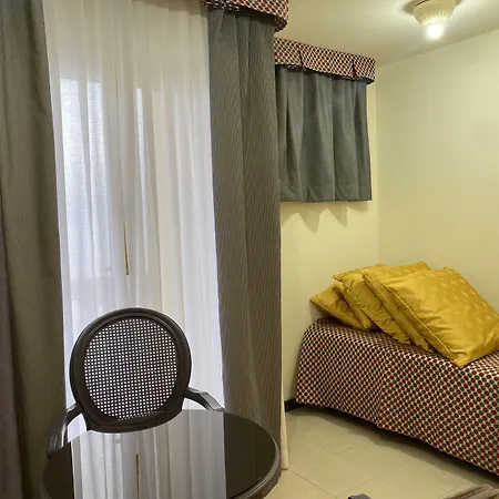 Hotel Estee Desenzano del Garda