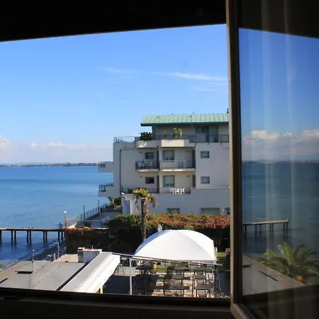 Estee Hotel Desenzano del Garda