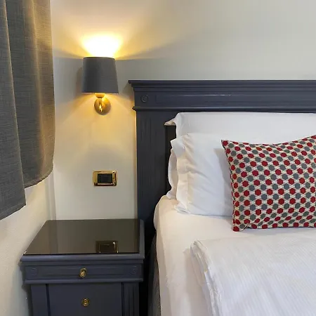 Hotel Estee Desenzano del Garda