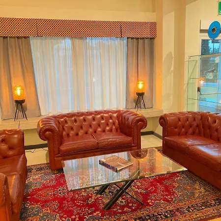 Estee Hotel Desenzano del Garda