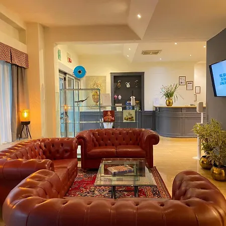 Hotel Estee