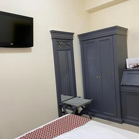 Hotel Estee 4*