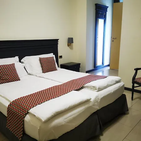 Estee Hotel Desenzano del Garda