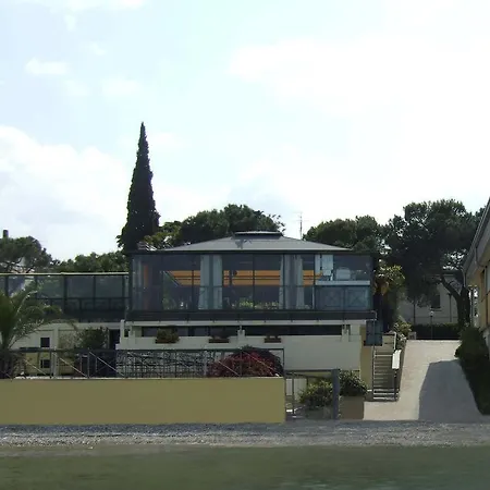 Hotel Estee