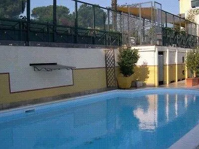 Estee Hotel Desenzano del Garda