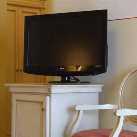 Estee Hotel Desenzano del Garda