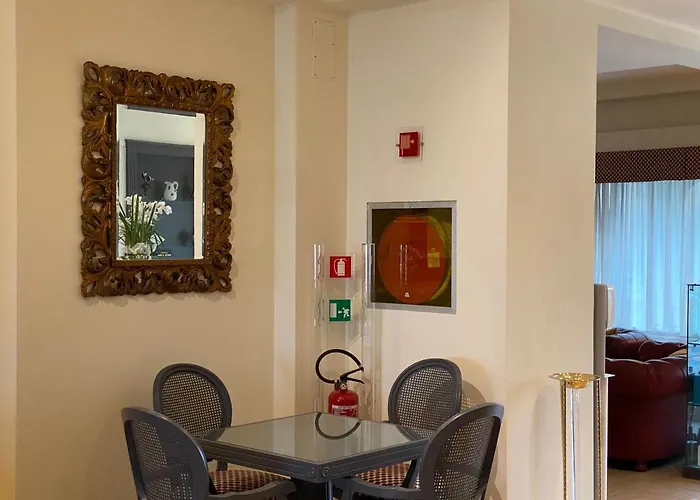 Estee 4* Desenzano del Garda