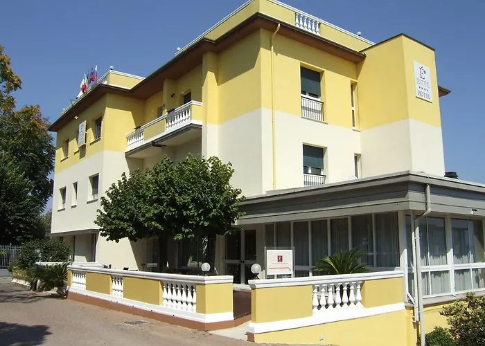 Hotel Estee