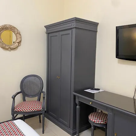 Estée Hotel 4*